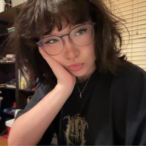 Meet your Posher, Cherry